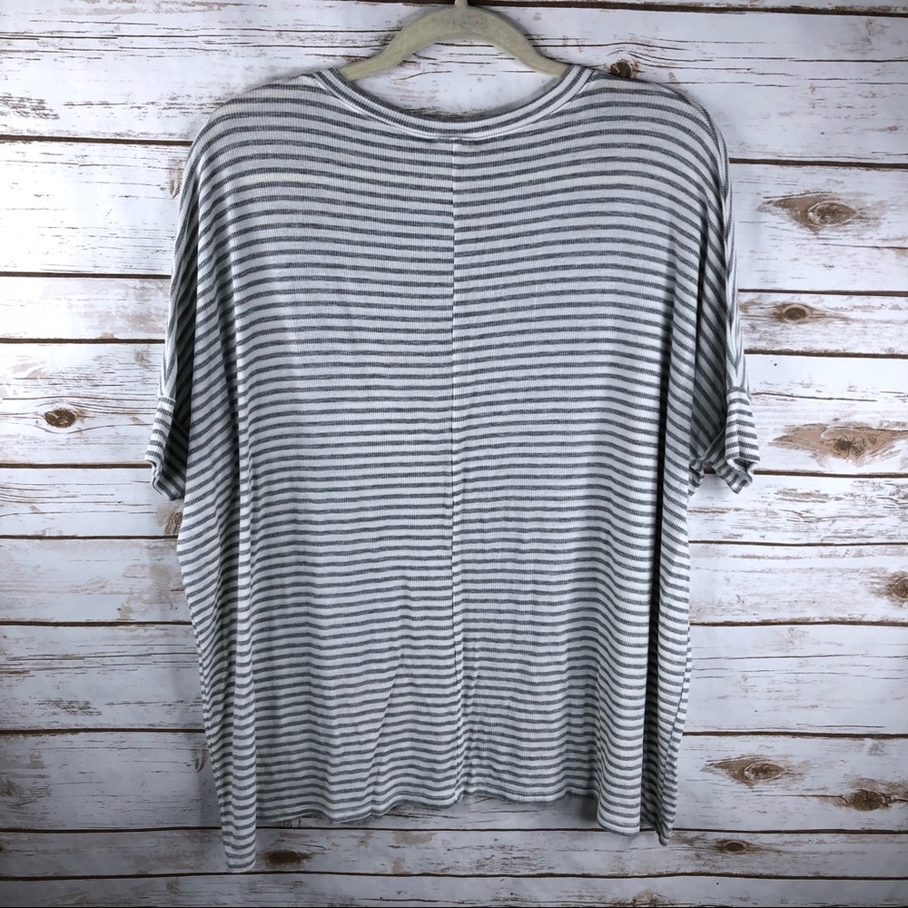 Agnes & Dora stripe oversized short sleeve top - Picture 5 of 8